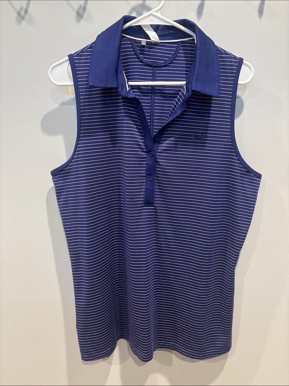 Under Armor Golf Top